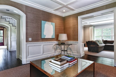 Example of a classic living room design in New York