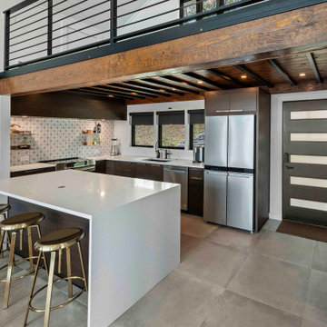Modern Lake Cottage