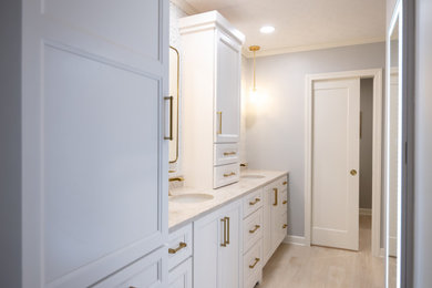 Inspiration for a transitional bathroom remodel in Cleveland