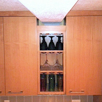 DETAIL OF CABINET AROUND BEAM