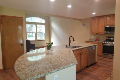 Kitchen - modern kitchen idea in Denver