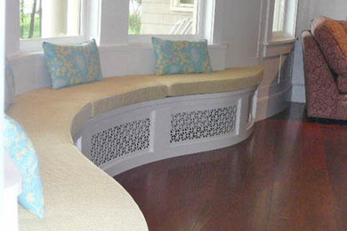 Example of a living room design in Other
