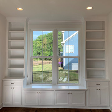 Holliday: Dining Room Built-In with Window Seat