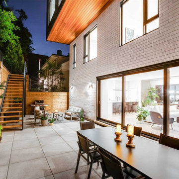 Luxury Custom Home On Ellis Park