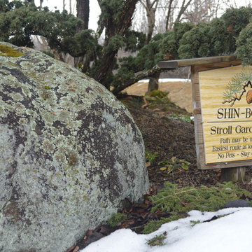 Entrance to Shin-boku Stroll Garden