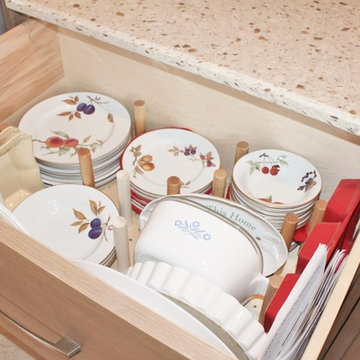 "R" Kitchen
