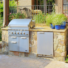 Outdoor kitchen