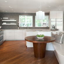 Eat-In Kitchen