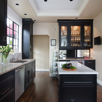 Handsome Black Kitchen