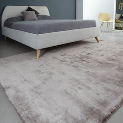 Chrome Rug in Smoke - Rugs