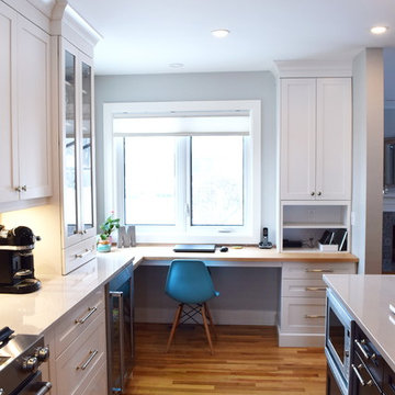 Transitional Kitchen in Ottawa, Ontario