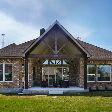 Austin, Texas | Avalon - Classic Villanova Patio