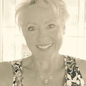 Sharon Maas's photo
