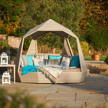 The Stunning Jewel Daybed