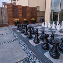 Lawn Chess & Other Games