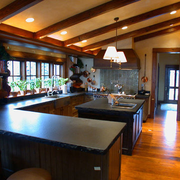 Mountain Valley Residence