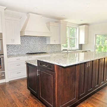 Teaneck, NJ - St. Martin Stock Cabinetry Kitchen
