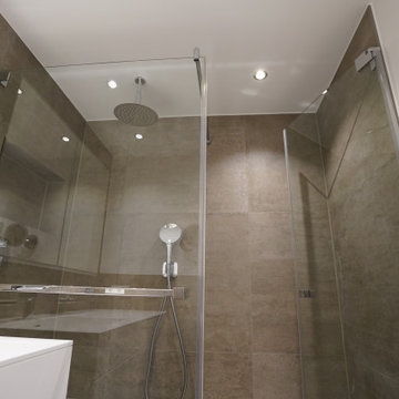 Aus einem Badezimmer wird ein Duschbad in München Perlach
