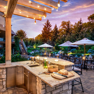 Outdoor Gourmet Kitchen