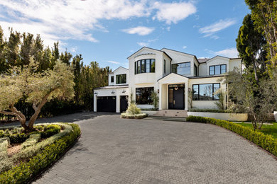 Inspiration for a transitional exterior home remodel in Los Angeles