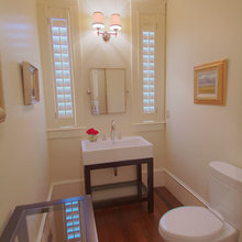 Carson's bathroom
