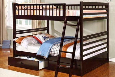 Elegant home design photo in Vancouver