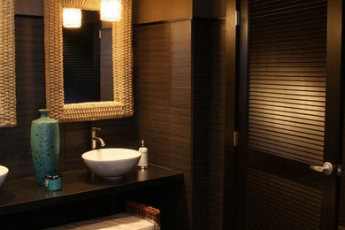 Example of a trendy bathroom design in Grand Rapids