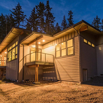 Port Townsend - Contemporary Craftsman Overlooking Discovery Bay