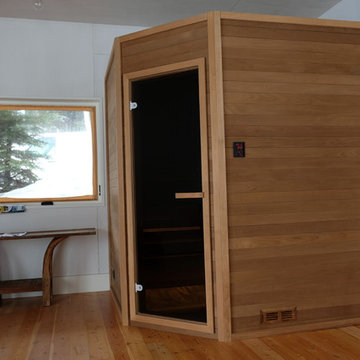 A sauna in a Boathouse, why not!