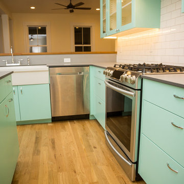 Bright Modern Farmhouse Kitchen
