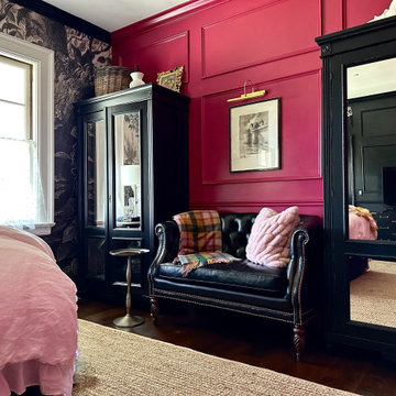 Bold and beautiful guest bedroom