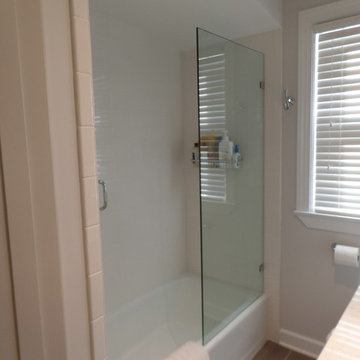 Holmes Circle Bathroom