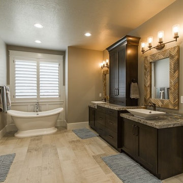 E Builders - 2015 Salt Lake Parade of Homes - River Park Farmhouse