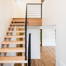 Stairs (main to 2nd)