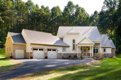 Elegant beige exterior home photo in Philadelphia