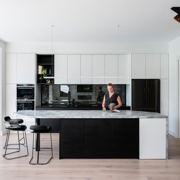 CrossCut House