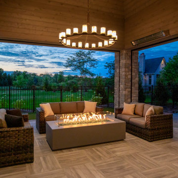 St. Charles Swimming Pool and Hot Tub with Floating Steps