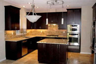 Kitchen photo in Tampa