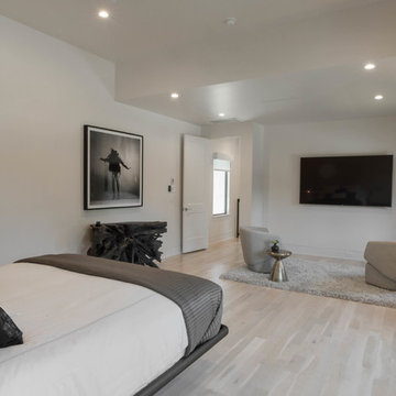 Contemporary Auline