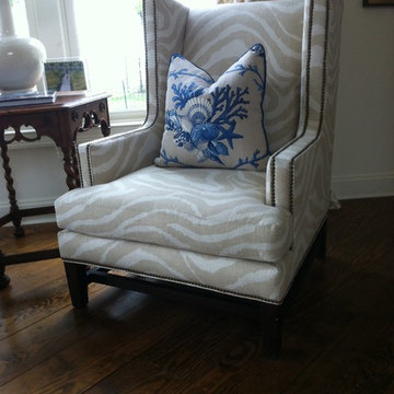 Living Room Upholstered Chairs