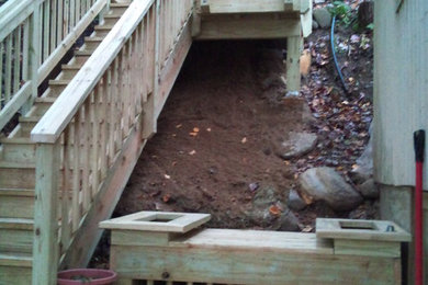 Design ideas for a traditional landscaping in Boston.