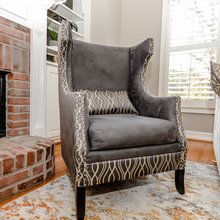 Decor:  Dining Room