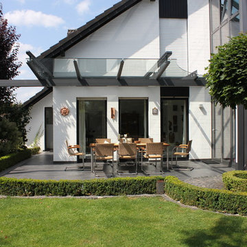 Terrassen-Überdachung als filigranes Glasdach