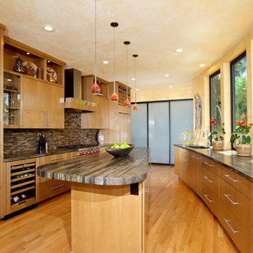 Custom Kitchen Cabinets