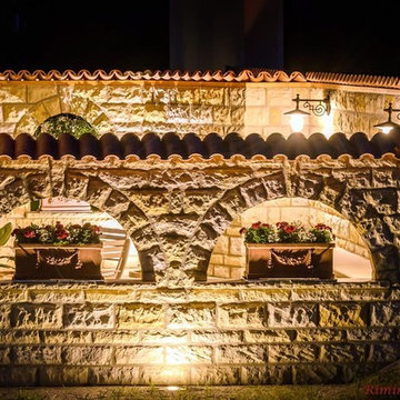 Römische Mauer in atmospährischem Lichtglanz