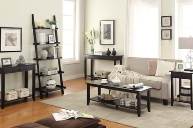 Living room - traditional living room idea in Chicago