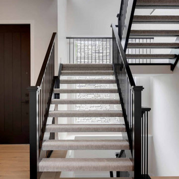 Silverhorn | Contemporary - Feature Staircase