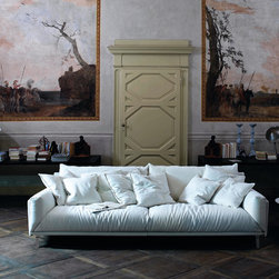 Faubourg Sofa - Products
