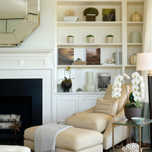 decorating bookshelves