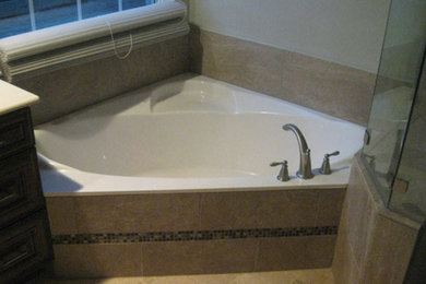Bathroom - bathroom idea in Dallas